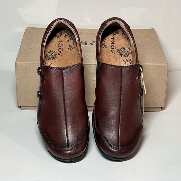 Taos Encore Whiskey Leather Slip Ons - Picture 5 of 7